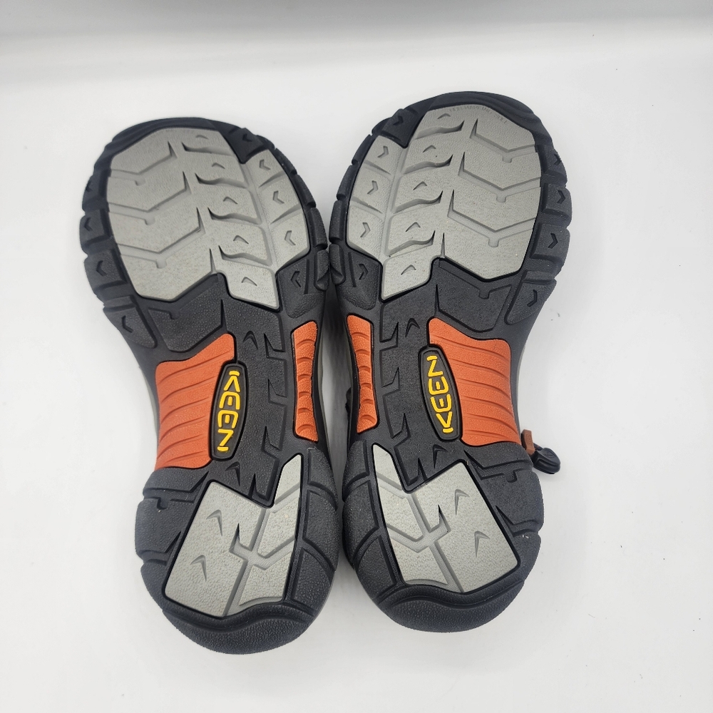 Keen Black and Gray Outdoor Sandals - Picture 10 of 10